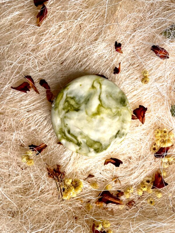 CHAMPÚ SÓLIDO AYURVÉDICO KAPOOR KACHLI + CEDRO + ROMERO